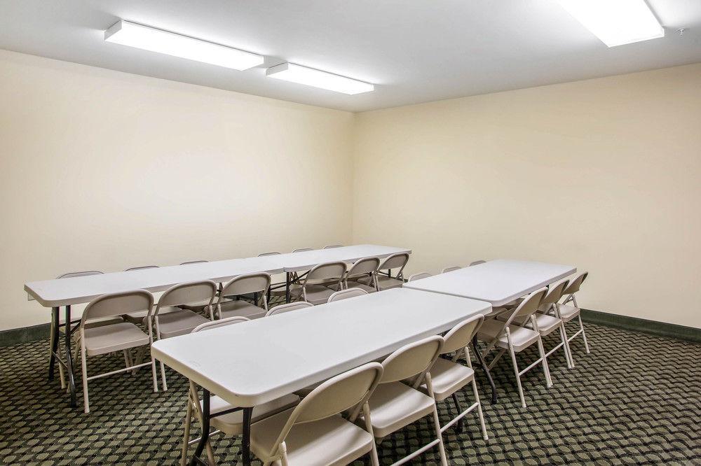 Econo Lodge Harrisburg - Southwest Of Hershey Area Bagian luar foto