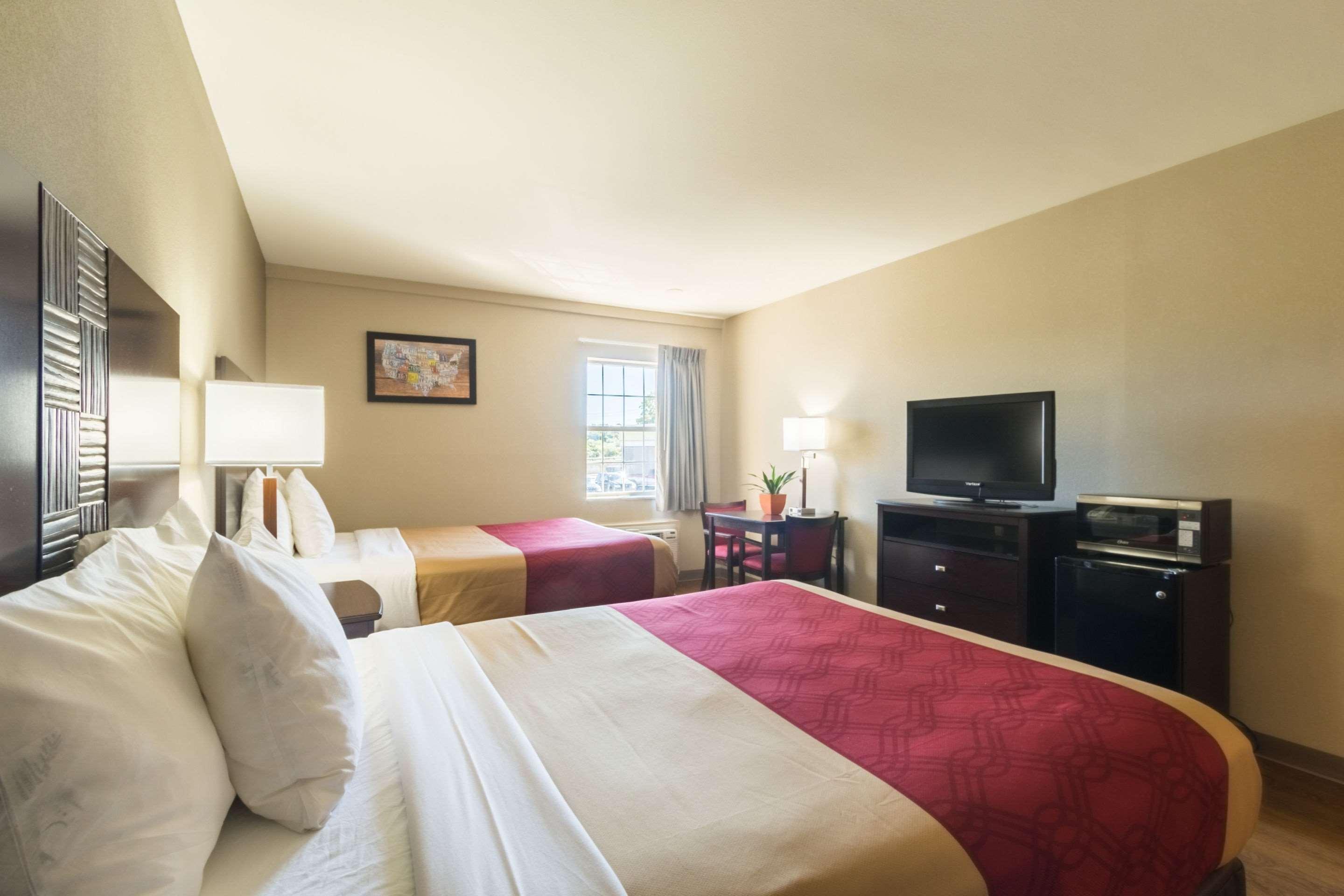 Econo Lodge Harrisburg - Southwest Of Hershey Area Bagian luar foto